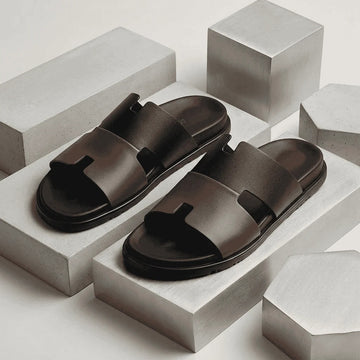 Signature Two-Tone H Slides – Black & Brown