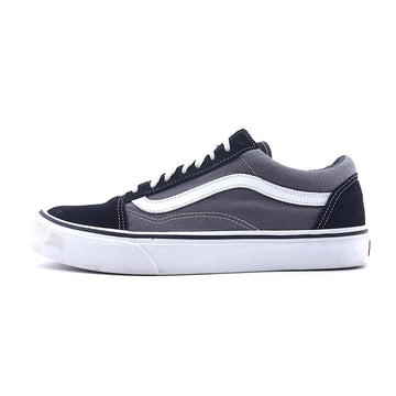 Classic Street Low-Top Sneakers – Black & Grey